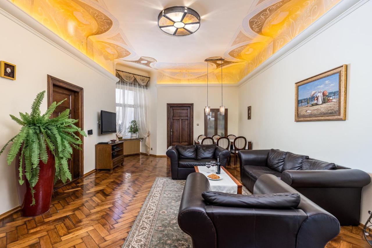 Best Location To Explore Krakow Spacious 105M2 Apartman Kültér fotó