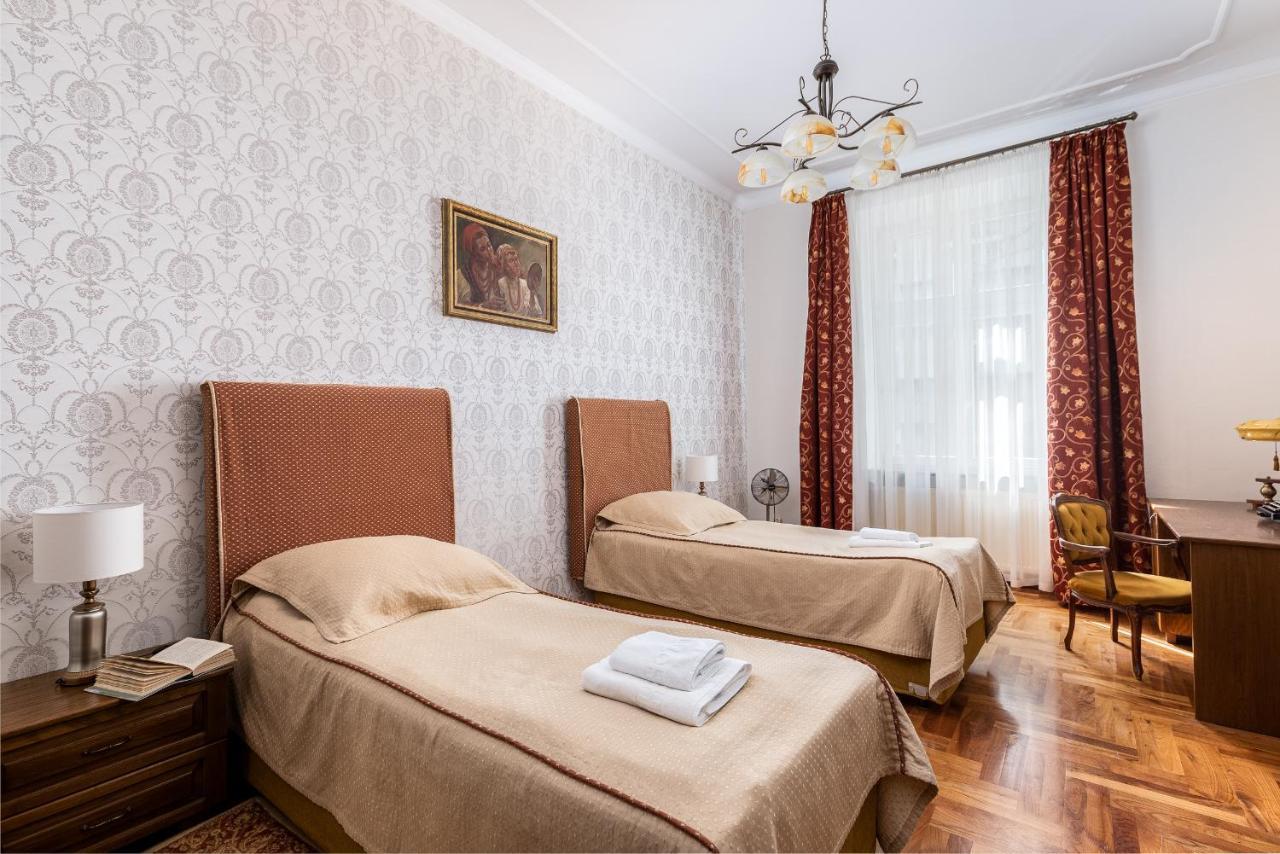 Best Location To Explore Krakow Spacious 105M2 Apartman Kültér fotó