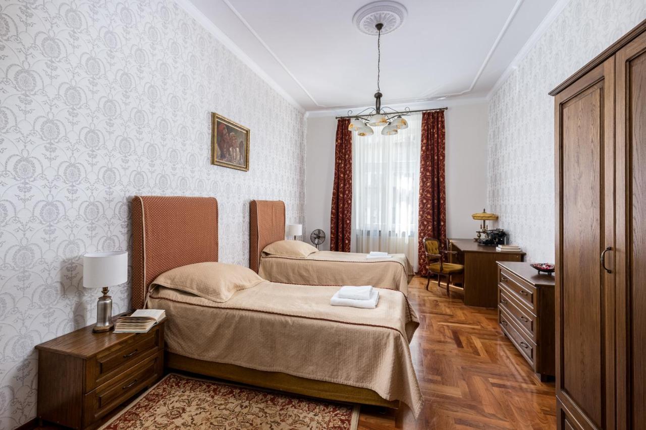 Best Location To Explore Krakow Spacious 105M2 Apartman Kültér fotó