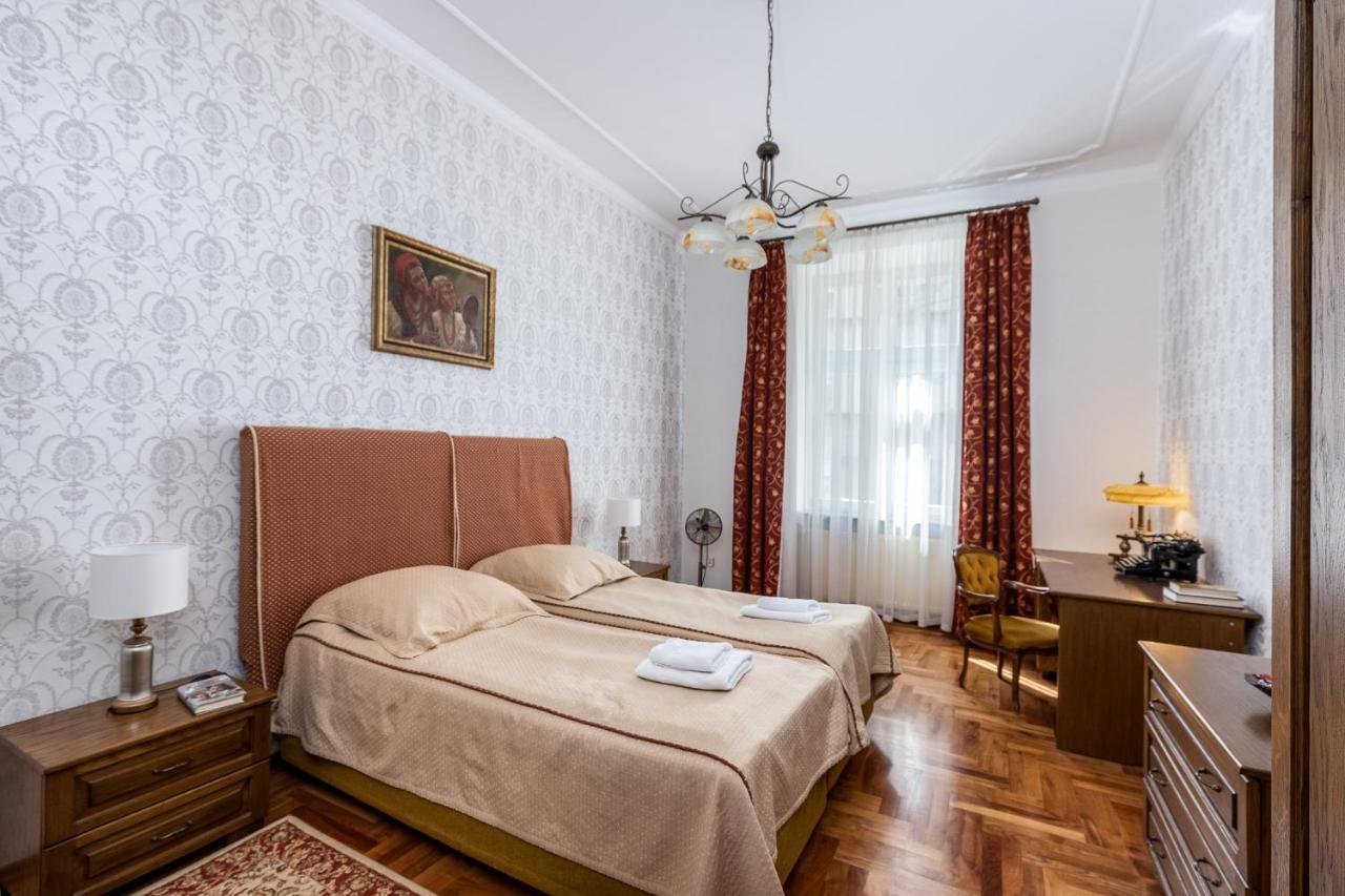 Best Location To Explore Krakow Spacious 105M2 Apartman Kültér fotó